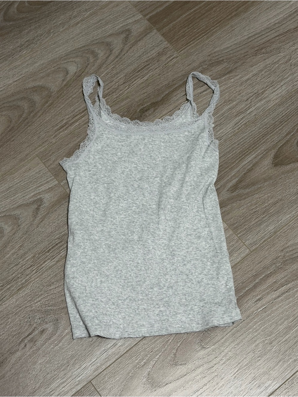 Uniqlo Women’s Lace-Trim Gray Cami Tank Top